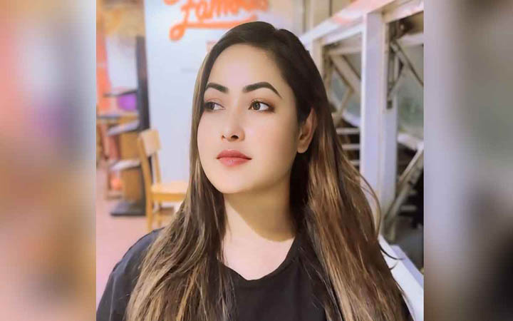 আওয়ামী লীগের কেন্দ্রীয় নেত্রী দোলনা গ্রেফতার