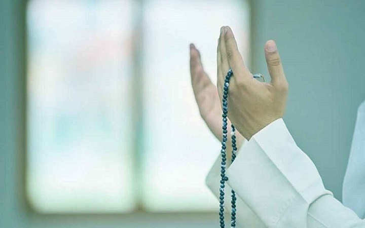 সুস্থতা চেয়ে যে দোয়া নিয়মিত পড়তেন নবীজি (স.)