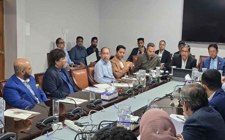 প্রাথমিকের শিক্ষার্থীরা পাবে বিনামূল্যে ড্রেস-ব্যাগ-জুতা