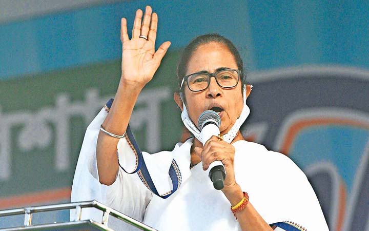 ভবানীপুরে ভোট গণনার তৃতীয় রাউন্ড শেষ, এগিয়ে মমতা