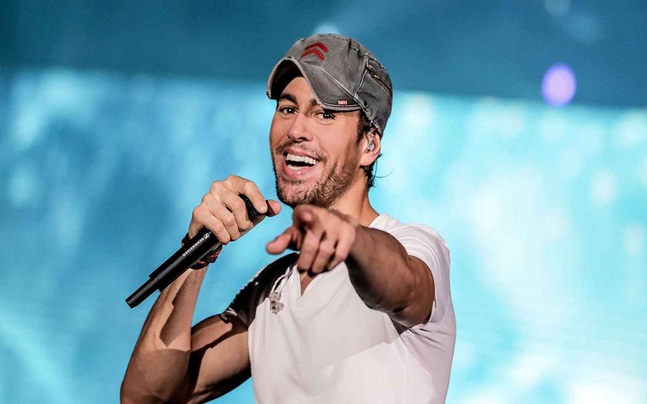 ভারতের কনসার্টে ৮০টি মোবাইল ফোন চুরি