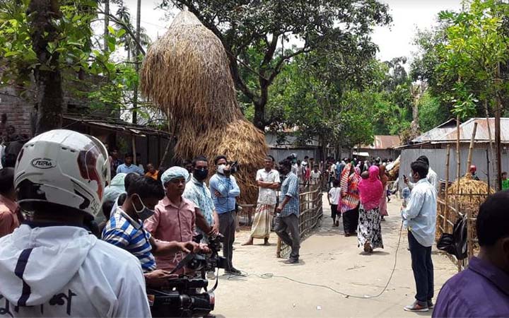 রংপুরে এক ঘর থেকে স্ত্রী-স্বামী ও শিশু কন্যার লাশ উদ্ধার