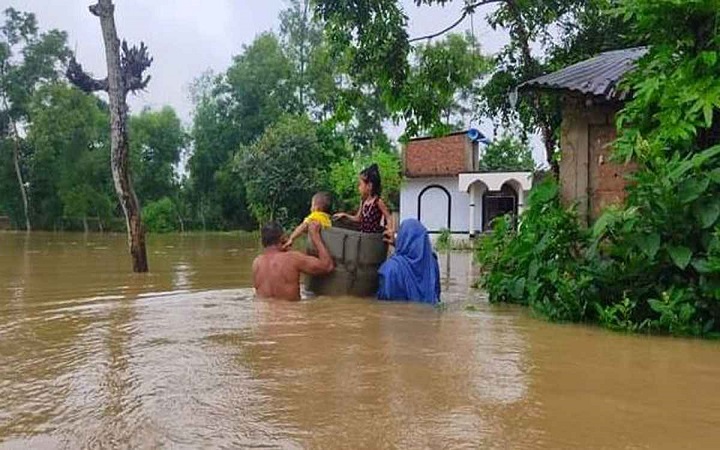 দুর্গত মানুষকে সহযোগিতার ফজিলত
