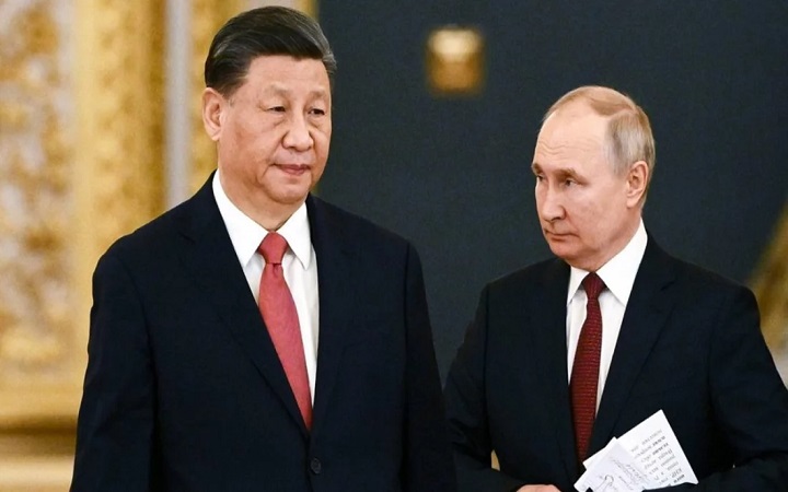 পুতিনের আমন্ত্রণে রাশিয়া যাচ্ছেন শি জিনপিং