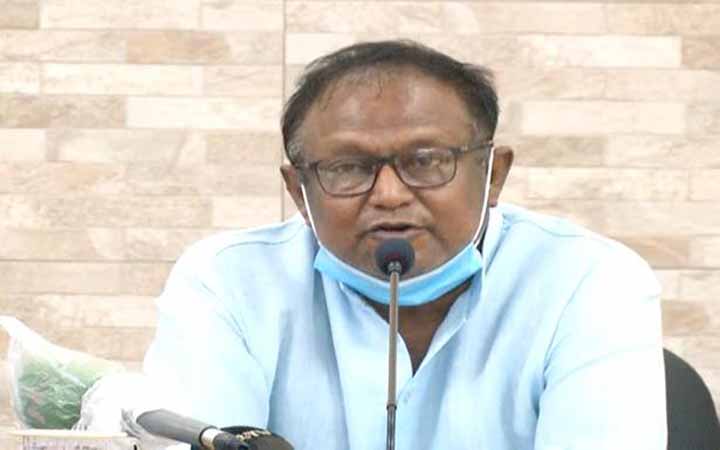 পেঁয়াজের দাম নিয়ন্ত্রণে এক মাস সময় চান বাণিজ্যমন্ত্রী