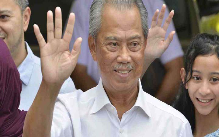 জরুরী অবস্থা জারি নাকচ, মুহিউদ্দিনের পদত্যাগ দাবি