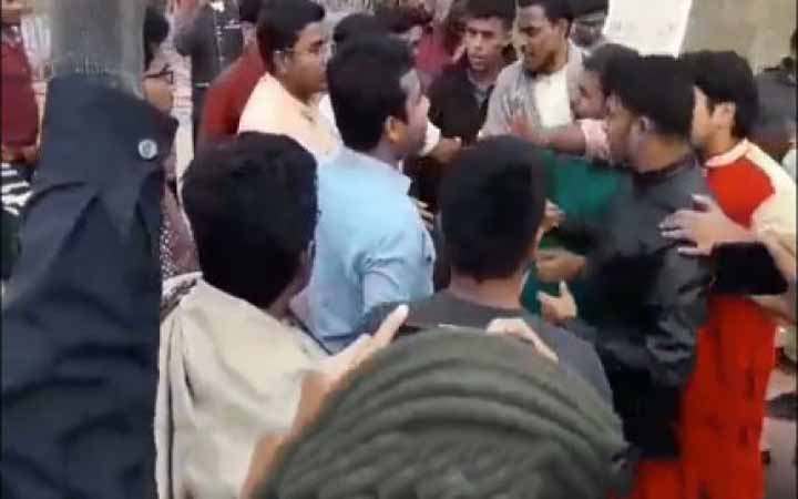 ঢাবিতে ভিপি নুরের সমাবেশে হামলা