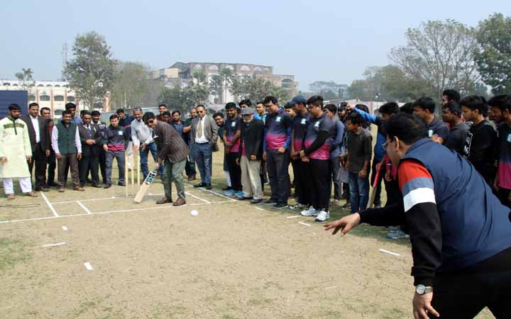 ইবিতে বঙ্গবন্ধু আন্তঃবিভাগ ক্রিকেট টুর্নামেন্টের উদ্বোধন