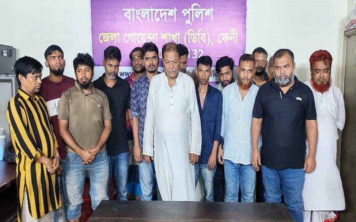 ফেনীতে ডিবি পুলিশের অভিযানে ১৫ জুয়াড়ি কারাগারে