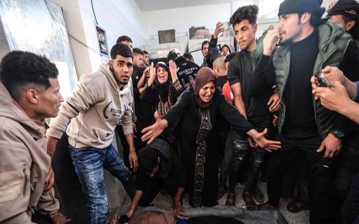 যুদ্ধবিরতি উপেক্ষা করে গাজায় ইসরাইলি ড্রোন হামলা, নিহত ১০