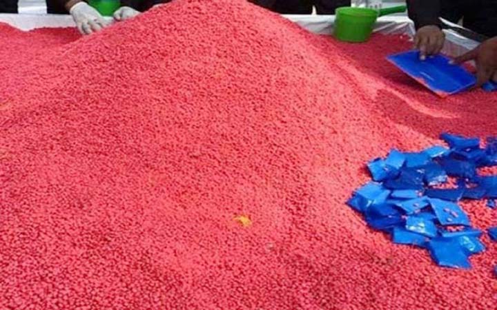 নরসিংদীতে ৩৫০০ পিস ইয়াবাসহ ব্যবসায়ী আটক