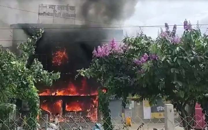 ভারতে হাসপাতালে ভয়াবহ আগুন, ৮ জনের মৃত্যু