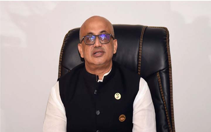 তথ্য প্রতিমন্ত্রী মুরাদ হাসানকে পদত্যাগের নির্দেশ প্রধানমন্ত্রীর