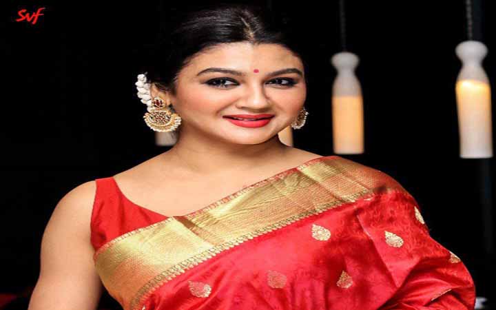 আন্তর্জাতিক চলচ্চিত্র  উৎসবে জয়া
