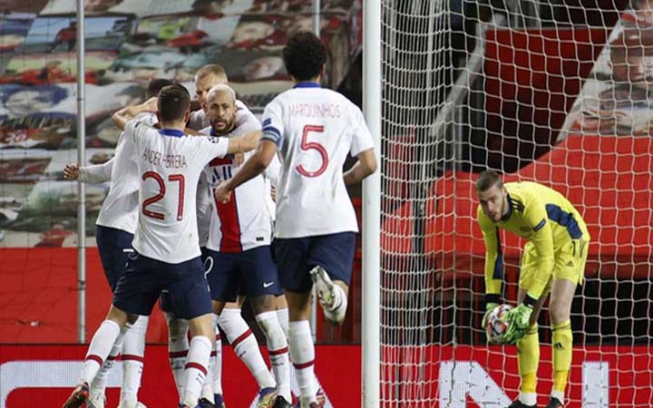 নেইমারের জোড়া গোলে চাম্পিয়ান লিগে টিকে থাকলো পিএসজি