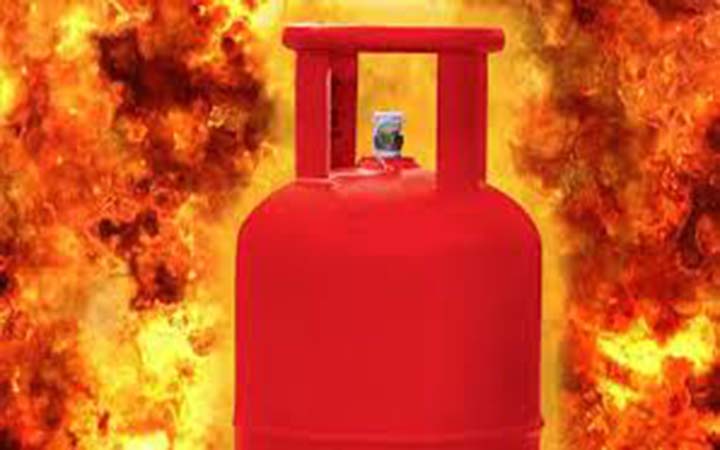 গ্যাসসিলিন্ডার বিস্ফোরণের ঘটনায় আরো একজনসহ মৃত্যু ৩ জন