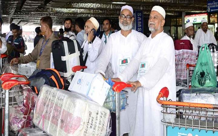 ৩০৯ ফ্লাইটে দেশে ফিরেছেন ১ লাখ ১৪ হাজার ১৮ হাজি