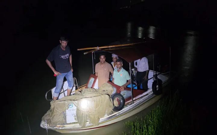 হালদা নদীতে অভিযান, ২৩০০ মিটার অবৈধ জাল জব্দ