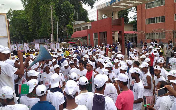 মিছিলে মুখরিত রংপুর নগরী, সভাস্থলে নেতাকমীদের ঢল