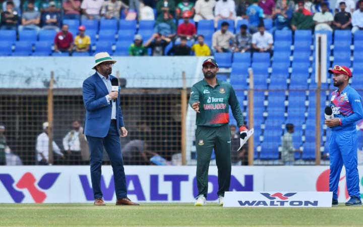 টসে হেরে ব্যাটিংয়ে বাংলাদেশ