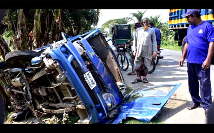সিরাজগঞ্জে পিকআপ-নসিমন সংঘর্ষে দু’জন নিহত