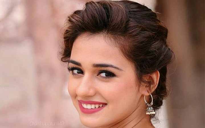 উষ্ণতা ছড়াচ্ছেন দিশা