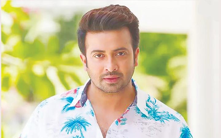 নায়ক শাকিব খানের ব্যাংক হিসাব তলব