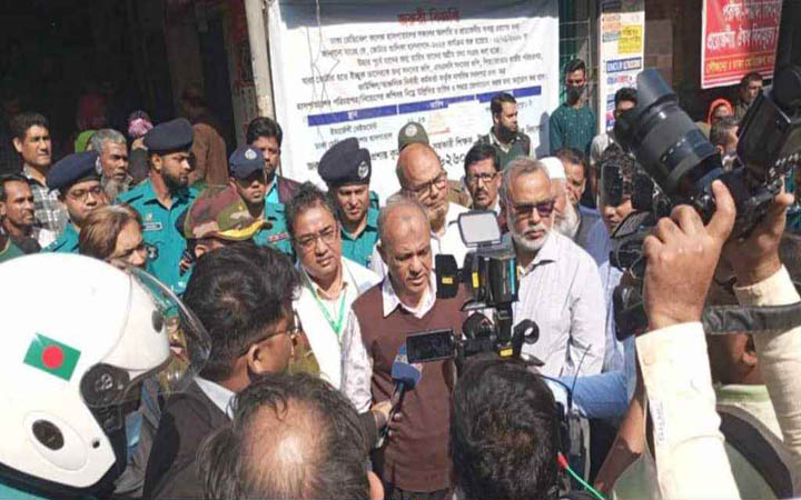 গাজীপুরে শিক্ষার্থীদের ওপর হামলার সর্বোচ্চ বিচার হবে: স্বরাষ্ট্র উপদেষ্টা