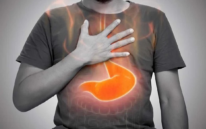 হজমশক্তি বাড়াতে খাওয়ার সময় যে ভুলগুলো এড়িয়ে চলবেন