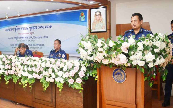 জীবনাচারে শুদ্ধাচার চর্চার জন্য পুলিশ সদস্যদের প্রতি আহ্বান