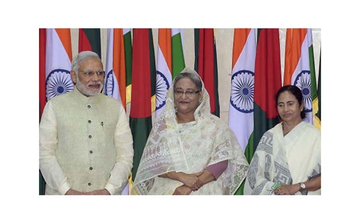 হাসিনা-মোদীর জন্য আম পাঠালেন মমতা