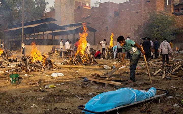 ভারতে ২৪ ঘন্টায় ৪ হাজারের বেশি মৃত্যু