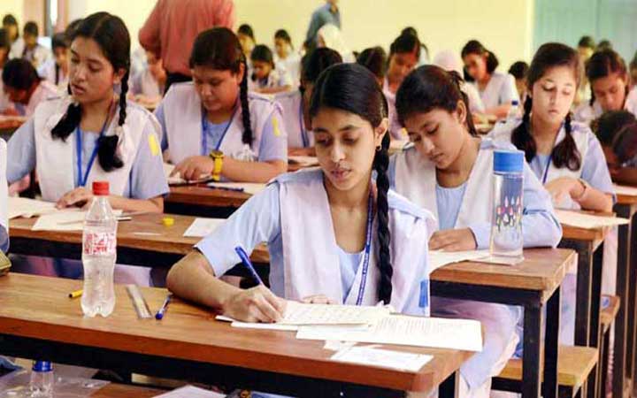 পেছানো হতে পারে এইচএসসি পরীক্ষা