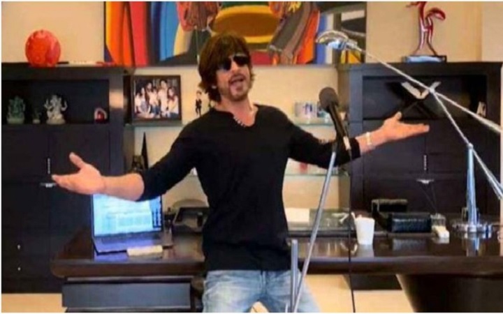 আমিরের জায়গায় এবার শাহরুখ, ধুম ৪ নিয়ে গুঞ্জন!