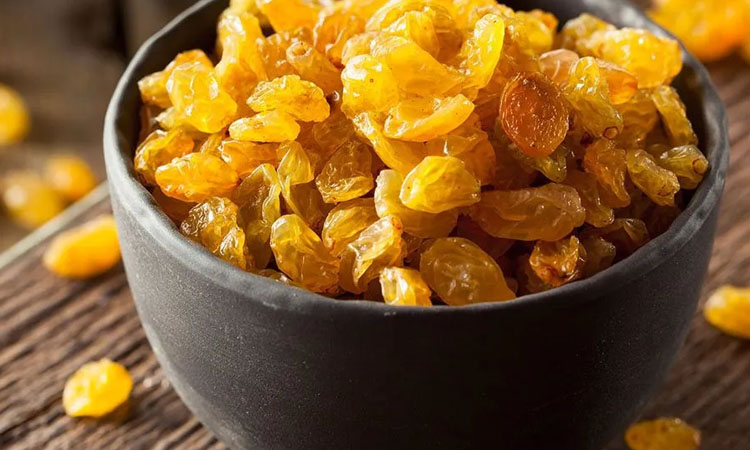 শীতে কিশমিশ খাওয়ার উপকারিতা