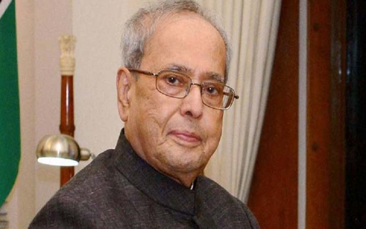 প্রণব মুখোপাধ্যায়ের শারীরিক অবস্থার উন্নতি