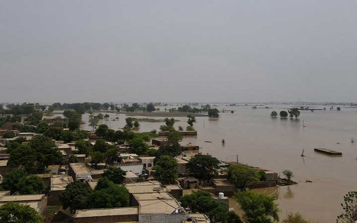 পাকিস্তানে ভয়াবহ বন্যায় নিহত ১৭৫