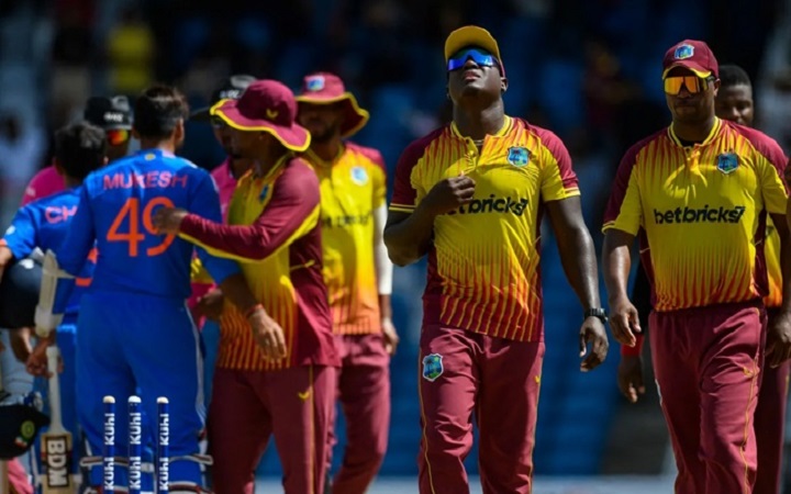 রোমাঞ্চ ছড়িয়ে ভারতকে হারাল ওয়েস্ট ইন্ডিজ