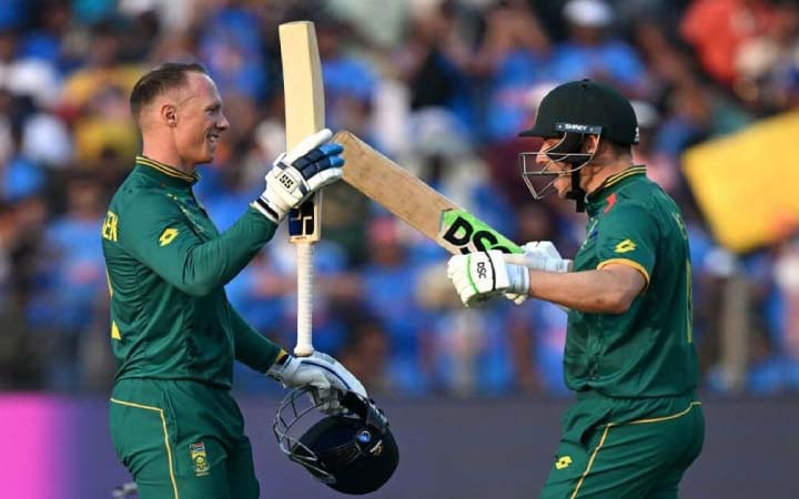 নিউজিল্যান্ডকে ৩৫৮ রানের বিশাল টার্গেট দিল আফ্রিকা