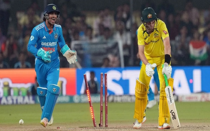 অস্ট্রেলিয়ার কাছে বড় ব্যবধানে হার ভারতের
