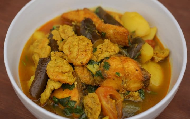 কুমড়ার বড়িতে মাছের ঝোল
