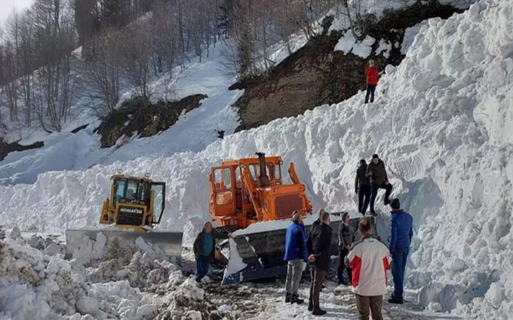 আফগানিস্তানে তুষারধসে নিহত ২৫