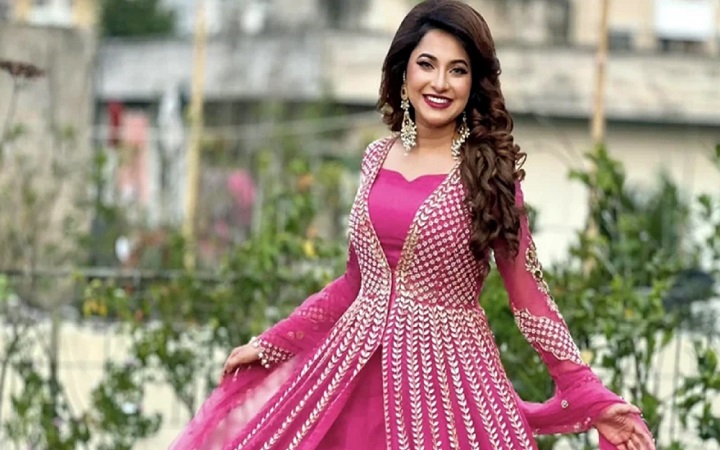 মা হলেন কণ্ঠশিল্পী লিজা