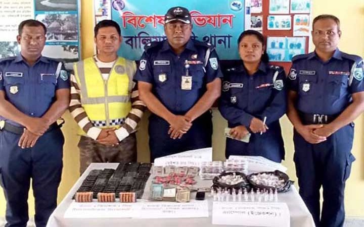 ঠাকুরগাঁওয়ে বিপুল পরিমাণ মাদকদ্রব্য উদ্ধার