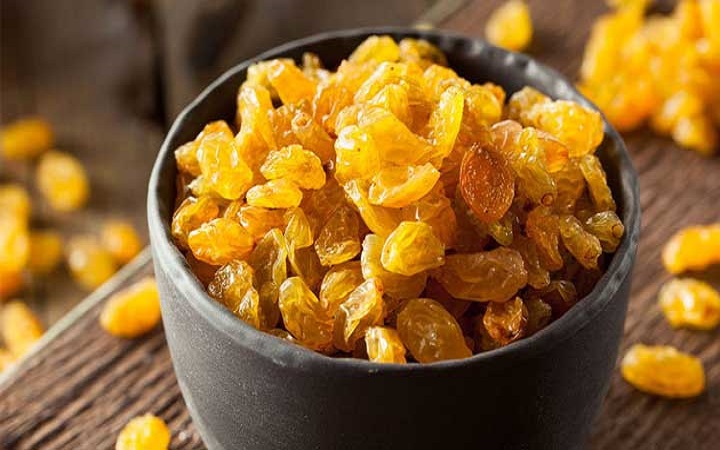 অতিরিক্ত কিশমিশ খেলে কী হয়?