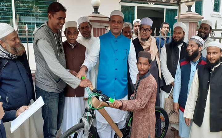কিশোরদের নামাজে আগ্রহী করতে বাই সাইকেল পুরস্কার