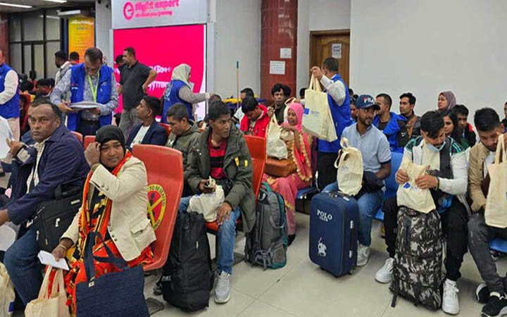 লেবানন থেকে দেশে ফিরেছেন আরও ৬৫ বাংলাদেশি