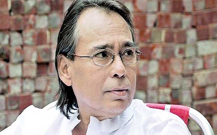 ৩ লাখ ২৫ হাজার টাকায় বিক্রি হলো হুমায়ুন ফরীদির চশমা