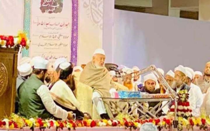 দারুল উলুম দেওবন্দের দেড় শতাব্দী উপলক্ষে বইয়ের মোড়ক উন্মোচন