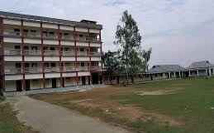 পরীক্ষা কেন্দ্রে দায়িত্বে অবহেলা, ৪ শিক্ষককে অব্যাহতি